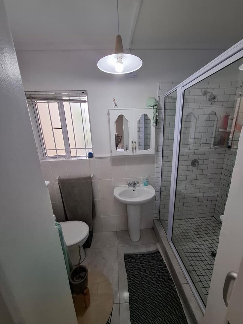3 Bedroom Property for Sale in Onder Papegaaiberg Western Cape